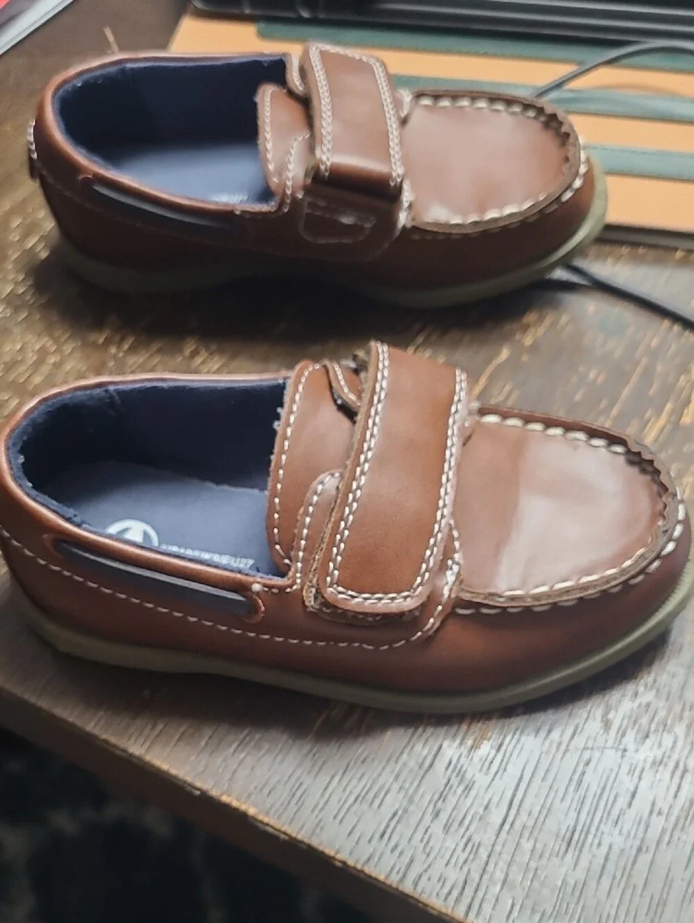 Kids Brown Leather Slip-On Boat Shoes Size 10 Boys with Hook-and-Loop Strap